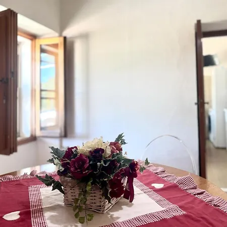 Nura's - Casa Vittoria 86 Nyaraló Santa Maria la Palma