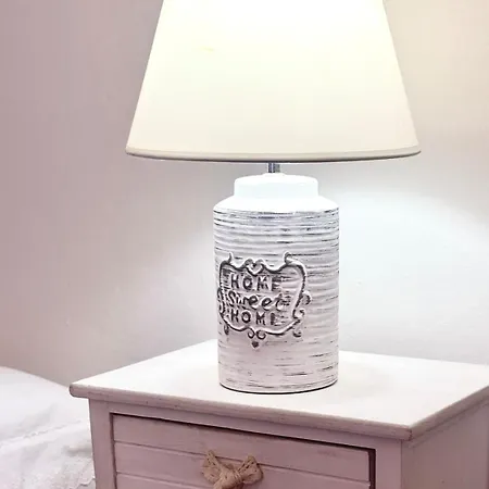 Nura's - Casa Vittoria 86 * Santa Maria la Palma