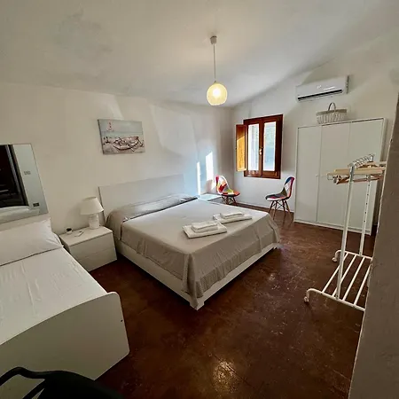 Nuras - Mema Holiday home *